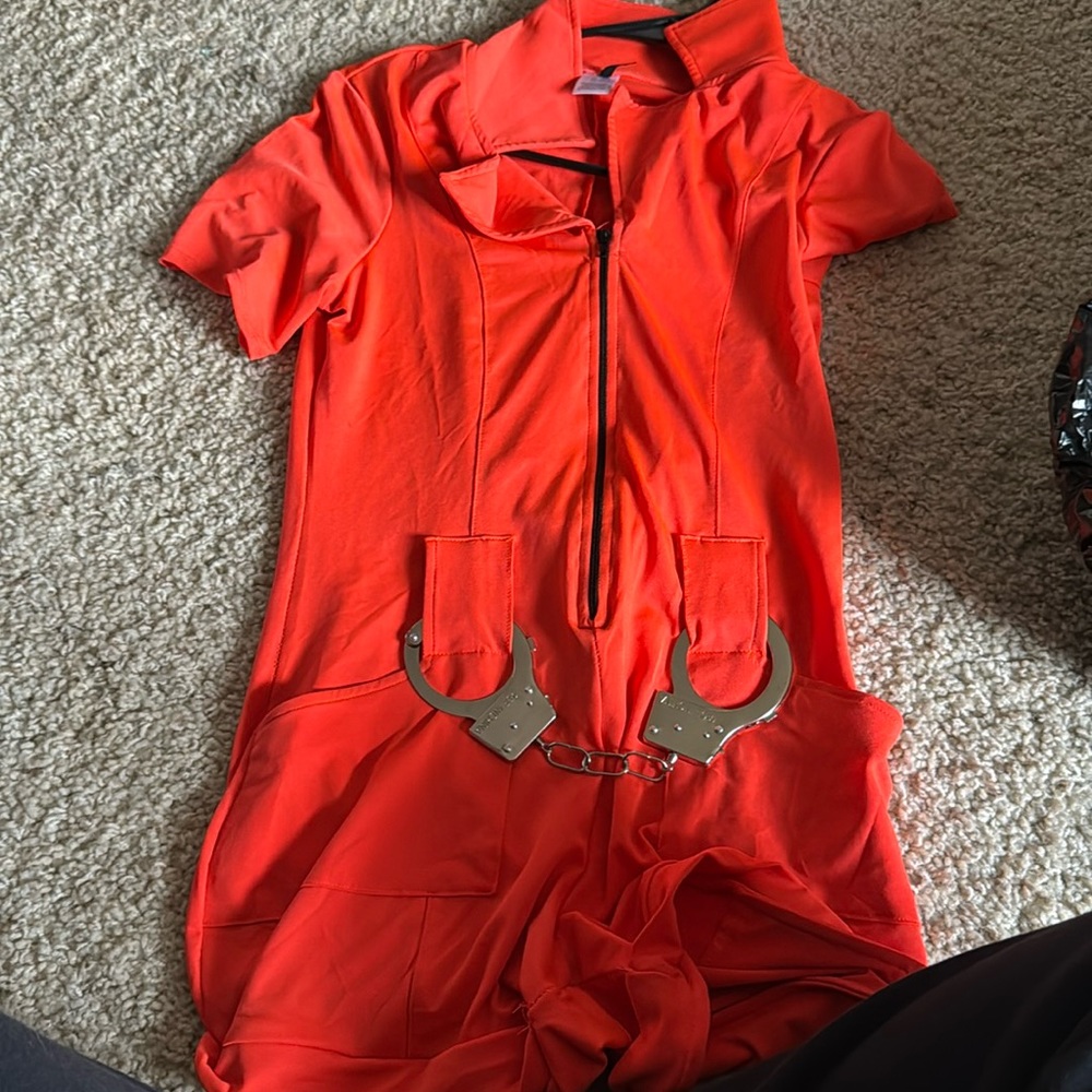 Prisoner costume